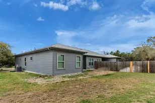 21414 Santa Carlo Ave, Lago Vista, TX 78645 - Photo 32