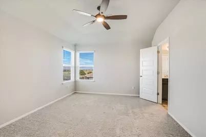 204 Crescent Street, Georgetown, TX 78626 - Photo 6