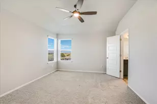 204 Crescent St, Georgetown, TX 78626 - Photo 6