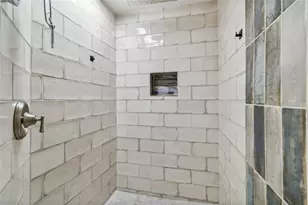 1403 Minnie Dr, Austin, TX 78732 - Photo 16