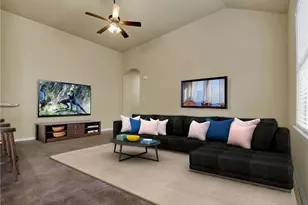 379 Joanne Loop, Buda, TX 78610 - Photo 4