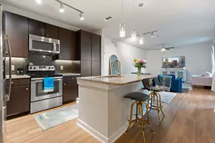 1900 Barton Springs Rd, Austin, TX 78704 - Photo 8
