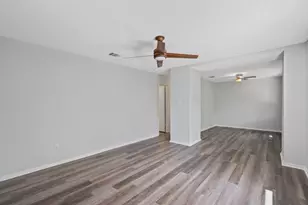 11809 Eubank Dr, Austin, TX 78758 - Photo 16