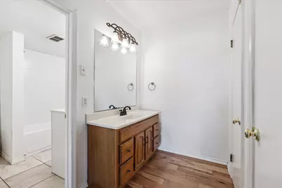 505 W 7th Street #105, Austin, TX 78701 - Photo 12