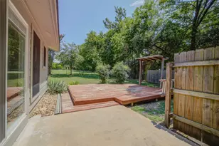 306 Corral Ln, Austin, TX 78745 - Photo 28