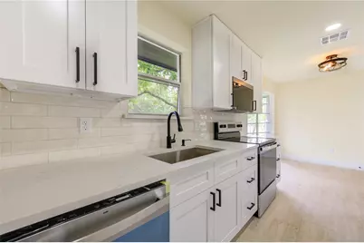 10618 Braewick Drive, Houston, TX 77096 - Photo 4