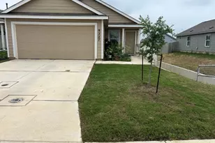 9227 Honey Mesquite, Seguin, TX 78155 - Photo 2