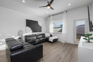 120 Scarborough Wy, San Marcos, TX 78666 - Photo 8