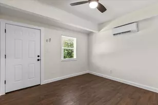 28 Lost Pines Ave, Bastrop, TX 78602 - Photo 28