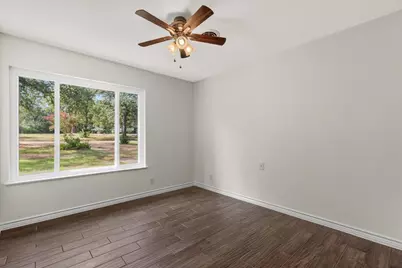 28 Lost Pines Avenue, Bastrop, TX 78602 - Photo 28