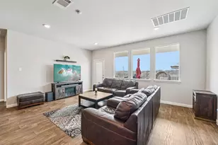 356 Spider Lily Dr, Kyle, TX 78640 - Photo 8