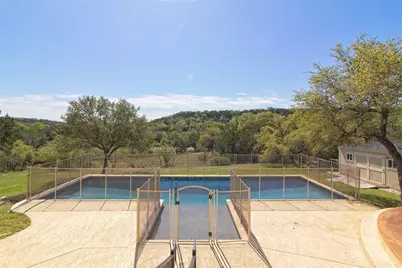 125 Waterford Lane, Georgetown, TX 78628 - Photo 34