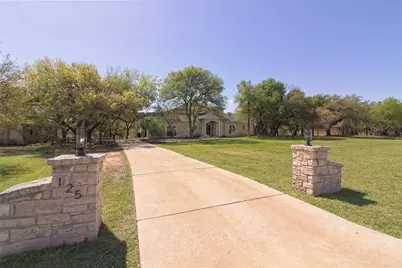 125 Waterford Lane, Georgetown, TX 78628 - Photo 2