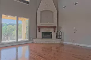 125 Waterford Ln, Georgetown, TX 78628 - Photo 8