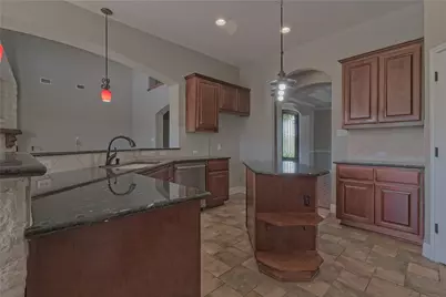 125 Waterford Lane, Georgetown, TX 78628 - Photo 14