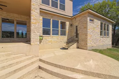125 Waterford Lane, Georgetown, TX 78628 - Photo 32