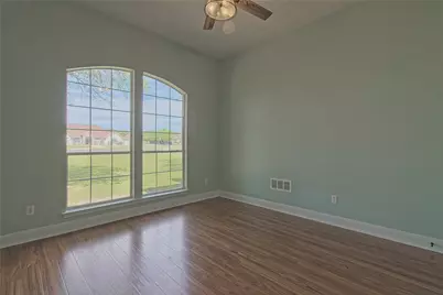 125 Waterford Lane, Georgetown, TX 78628 - Photo 20