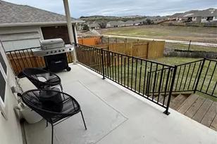 429 El Capitan Loop, Dripping Springs, TX 78620 - Photo 16