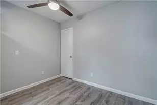 4307 S 1st St, Austin, TX 78745 - Photo 16