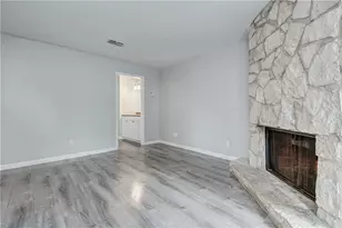 4307 S 1st St, Austin, TX 78745 - Photo 10