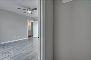 4307 S 1st St, Austin, TX 78745 - Photo 24