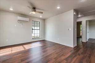 112 Gazley A & B St, Smithville, TX 78957 - Photo 26