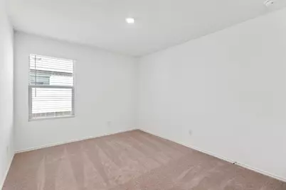 625 Waterway Avenue, Hutto, TX 78634 - Photo 12