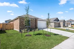 625 Waterway Ave, Hutto, TX 78634 - Photo 2