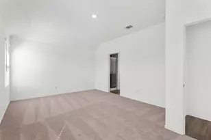 625 Waterway Ave, Hutto, TX 78634 - Photo 18