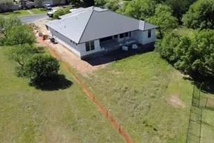 112 Winchester, Horseshoe Bay, TX 78657 - Photo 2