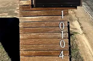 10104 Missel Thrush Dr, Austin, TX 78750 - Photo 2