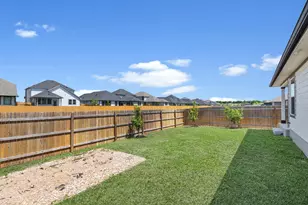 217 Sweetwater Crk Ln, Hutto, TX 78634 - Photo 30