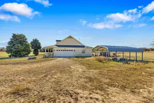 1949 FM619, Elgin, TX 78621 - Photo 4