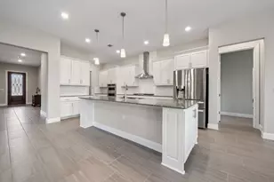 203 Martingale St, Georgetown, TX 78633 - Photo 4