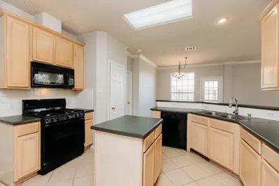 1506 Freestone Drive, Pflugerville, TX 78660 - Photo 10