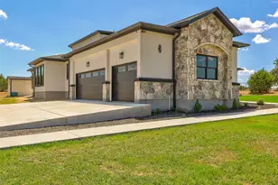 120 Lantana Bud Trl, Liberty Hill, TX 78642 - Photo 4