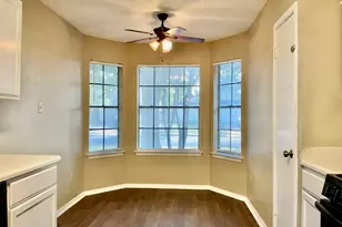 2105 Balsam Way, Round Rock, TX 78665 - Photo 10