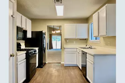 2105 Balsam Way, Round Rock, TX 78665 - Photo 6