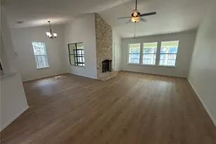 1915 Egger Ave, Round Rock, TX 78664 - Photo 2