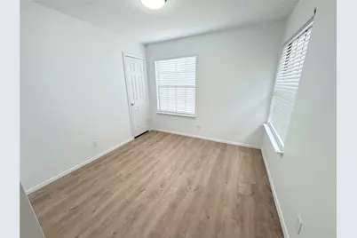 1915 Egger Avenue, Round Rock, TX 78664 - Photo 12