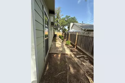 1915 Egger Avenue, Round Rock, TX 78664 - Photo 16