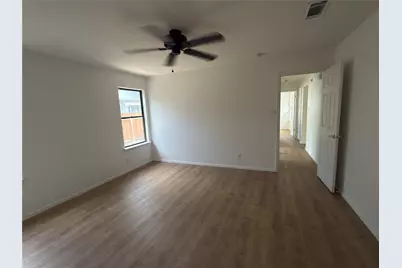 1915 Egger Avenue, Round Rock, TX 78664 - Photo 12
