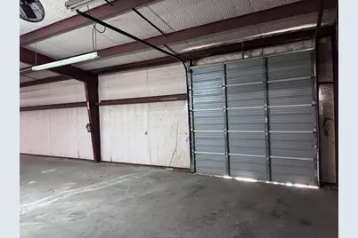 1001 Huser Boulevard Boulevard, Schulenburg, TX 78956 - Photo 6