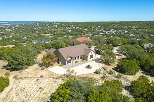 702 E Summit Dr, Briarcliff, TX 78669 - Photo 22