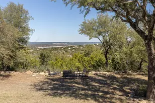 702 E Summit Dr, Spicewood, TX 78669 - Photo 16