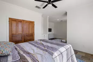 702 E Summit Dr, Briarcliff, TX 78669 - Photo 16