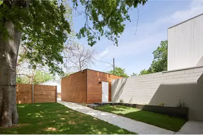 2016 Jesse E Segovia Street #A, Austin, TX 78702 - Photo 8