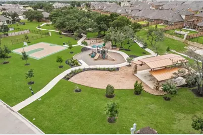 402 Raleigh Drive, Georgetown, TX 78633 - Photo 22