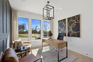 402 Raleigh Dr, Georgetown, TX 78633 - Photo 2