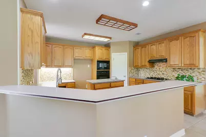 10608 Portrush Court, Austin, TX 78747 - Photo 12